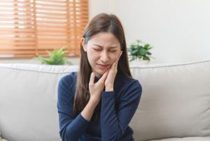 Tooth Pain When Biting discomfort