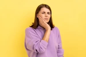 What to do with a cracked tooth pain What to do with a cracked tooth pain